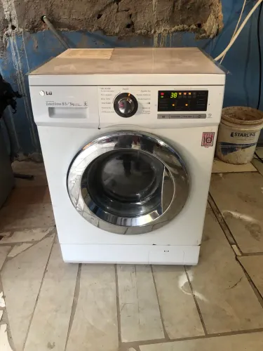 MÁQUINA LAVA E SECA LG 