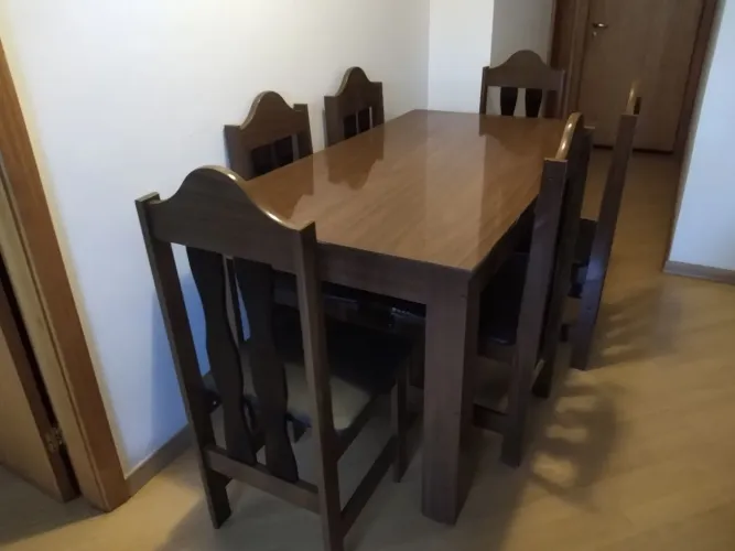 Conjunto mesa com 6 cadeiras