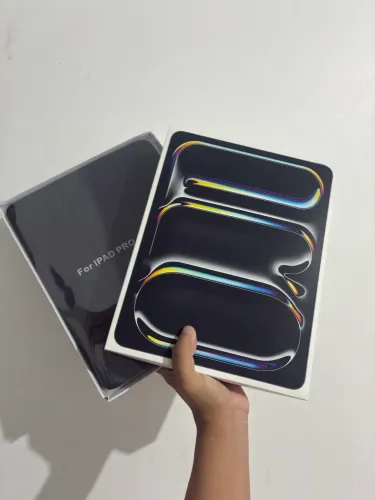 iPad Pro 1TB / 16gb RAM 13" Apple M4 Wi-Fi + Cellular Lacrado com Garantia Apple