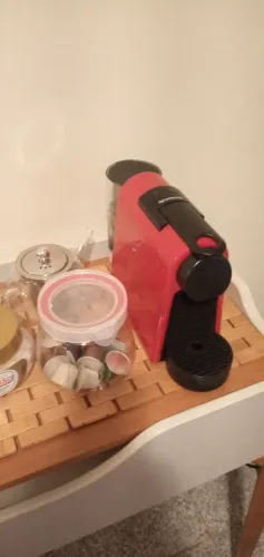 Cafeteira Nespresso vermelha 