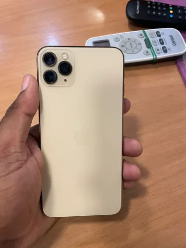 IPHONE 11 PRO 64 GB  DISPLAY TRINCADO 