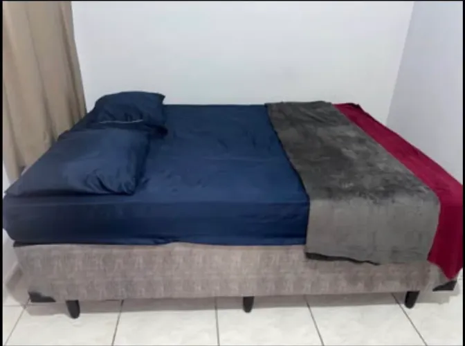 Cama de casal com colchão D33