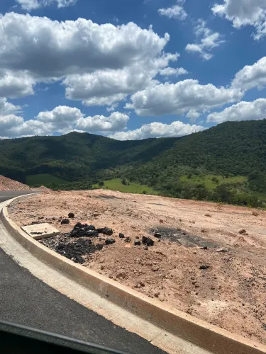 Lote à venda no Condomínio Portal Lamis Atibaia/SP