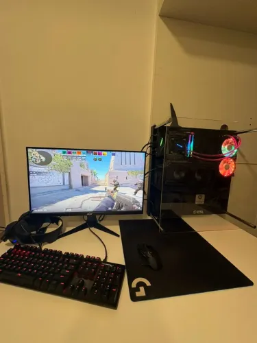 Vendo ou Troco PC Gamer Completo + Cadeira e Mesa