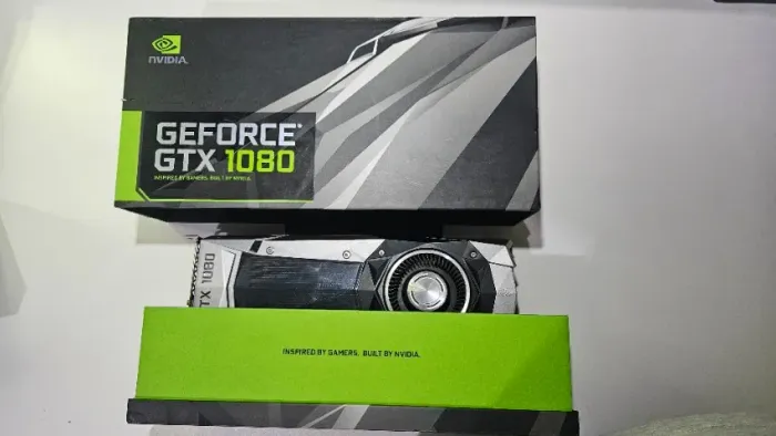 GTX 1080 FOUNDERS EDITION COM CAIXA E MANUAL