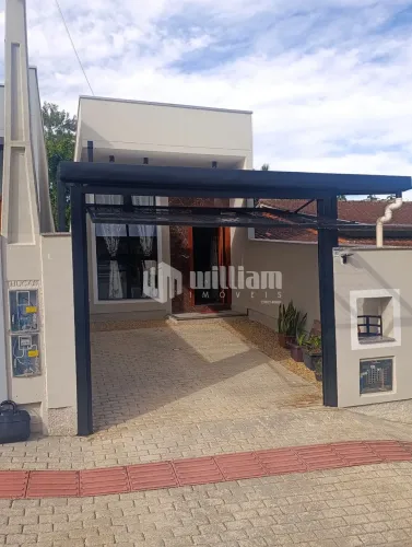 CASA BAIXA COM 3 DORMITÓRIOS NO BAIRRO DOM JOAQUIM