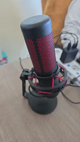 Microfone HyperX QuadCast - Excelente qualidade