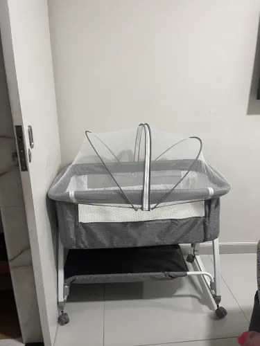 Berço acoplado com a cama 5 meses de uso