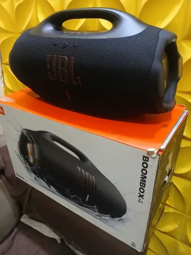 SOM Boombox 4