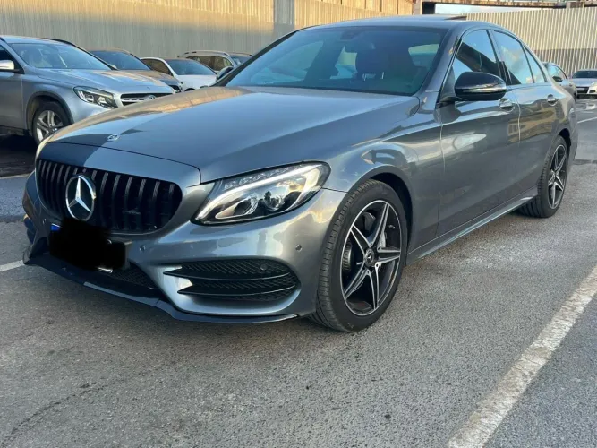 Mercedes-Benz C-300 Sport 2.0 16V Aut. 2017