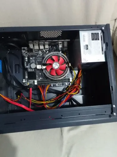 Gabinete Hayom Intel Core I5 8gb Ssd 120gb com:Placa mãe -Cooler -Fonte-Memoria 8 gigas.