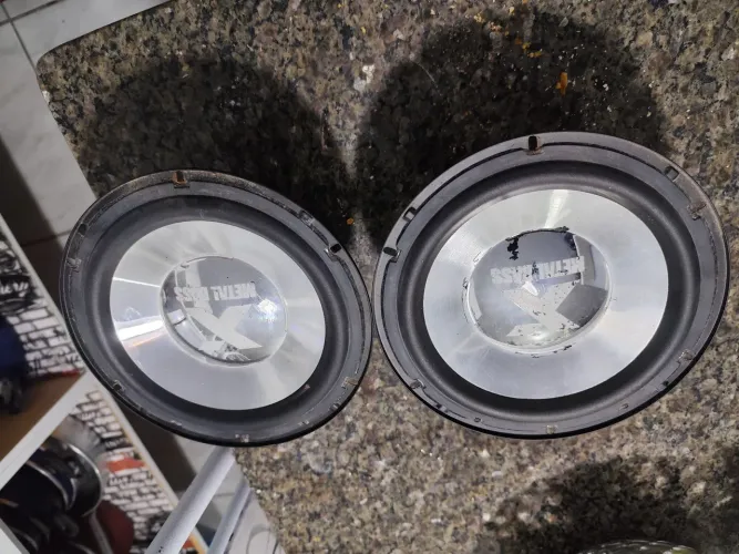 Alto falante LG xmetal 8 polegadas
