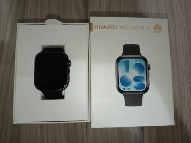 Huawei Watch Fit 5, Cor Preto, Nota Fiscal (praticamente nova)