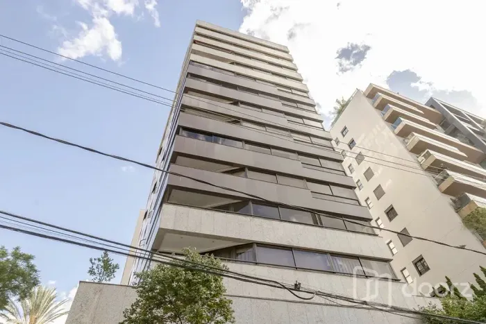 Imóvel na Engenheiro Ewbank Câmara com 3 dormitórios e 705m²