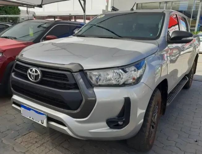 Toyota Hilux CD SR 4X4 2.8 TDI Diesel Aut. 2025