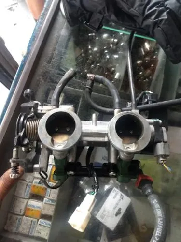Corpo de injeção completo da er6n ou versys