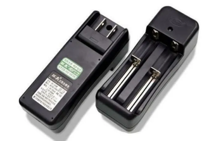 Carregador De Bateria Duplo F 18650 16340 26650 Li-ion recarregável Arduino COD-AP68