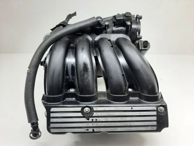 Coletor de admissão Bmw 320i 2.0 2010 