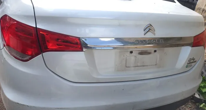 Citroën C4 Lounge sucata