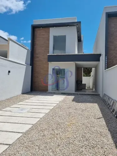 Excelente casa duplex em Eusébio com 3 suítes