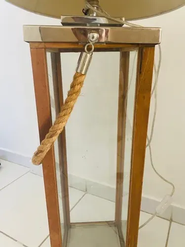 Luminária de chão