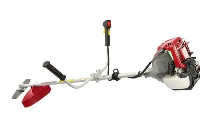 Roçadeira Honda modelo UMK435T à gasolina motor 4 tempos Nova. 7000 RPM 1,4 CV