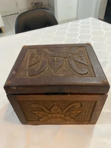 Mini Baú de Madeira 