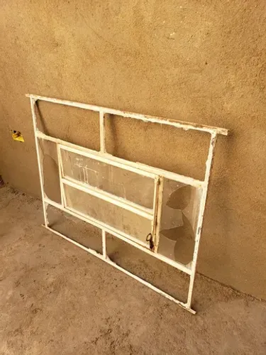Janela vitro de ferro com basculante cozinha ou banheiro