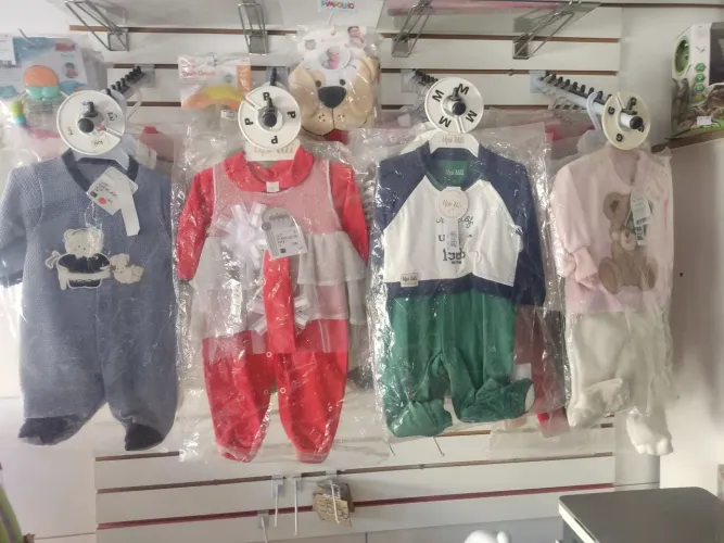 Roupas infantis todos Tam Guarujá 40% desc.