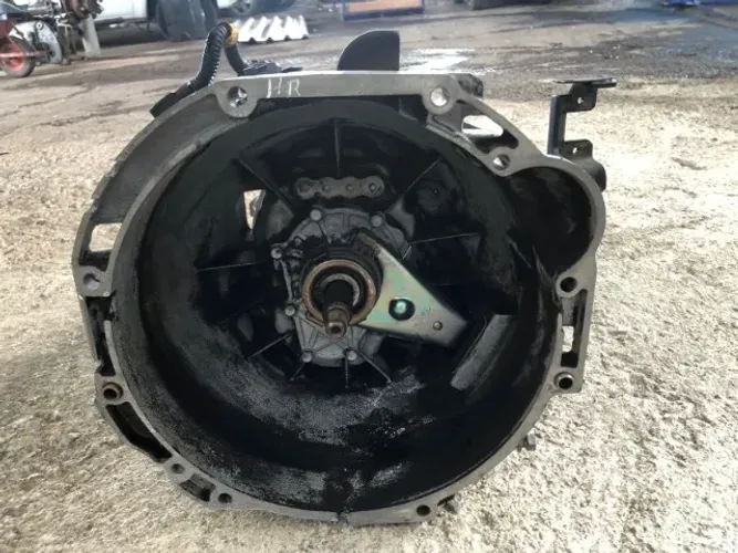 CAIXA DE CAMBIO HYUNDAI HR 2.5 16V 2012 2013 130CVS 6 MARCHAS MANUAL 