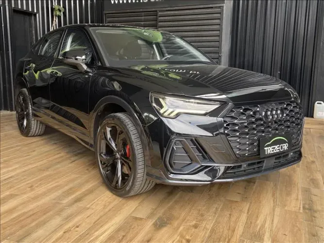 Q3 SPB Perf. Black 2.0 TFSI Tipt. Quat.-12.000km