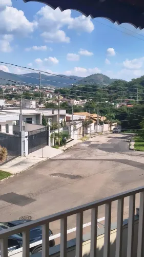 Locação Casa - Jardim do Lago - Vista para Pedra Grande - Atibaia