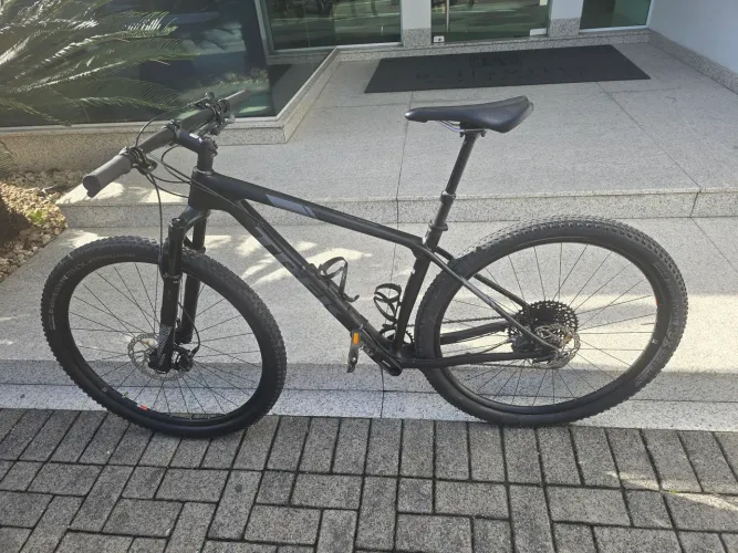 Bicicleta Treck Caliber 9.6 - Carbono.