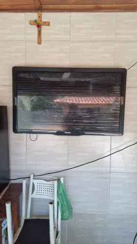 TV PHILIPS 46 (Retirada Peças - Problema tela)