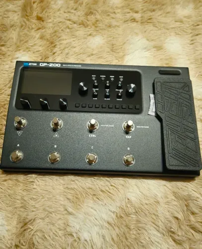 Pedaleira Valeton GP200 - NOVA