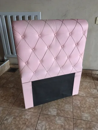 Cabeceira rosa para cama box solteiro 