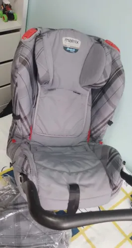 Cadeirinha infantil Burigotto Matrix<br>Matrix Revolution Burigotto Cinza de 0-25kg*