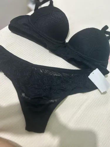 Vendo conjunto de lingerie novo