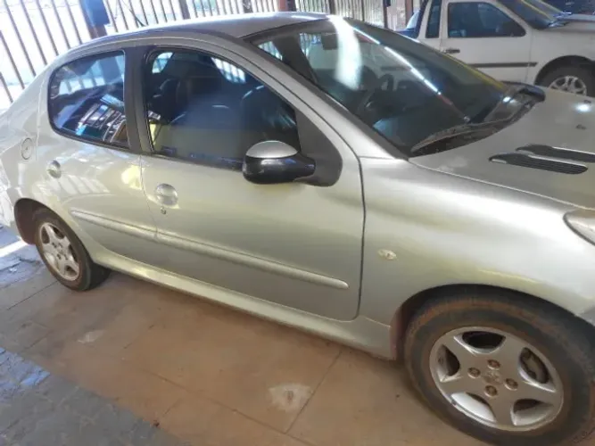 Peugeot 207 Sed. Passion XR Sport 1.4 Flex 8V 4P 2008