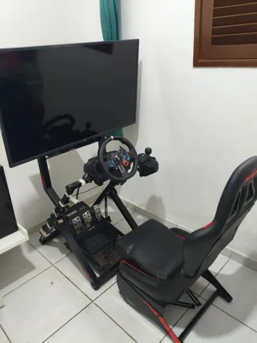 Cockpit completo + Logitech G29 + PS4 slim com 1 controle