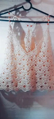 Blusinha em Crochê ( tam M/ G)