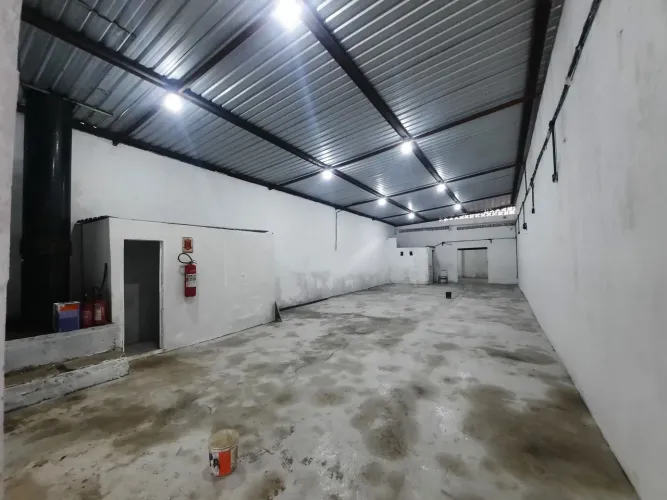 Galpão 7x30m 210m2 Cidade Náutica, próximo à Consigaz.