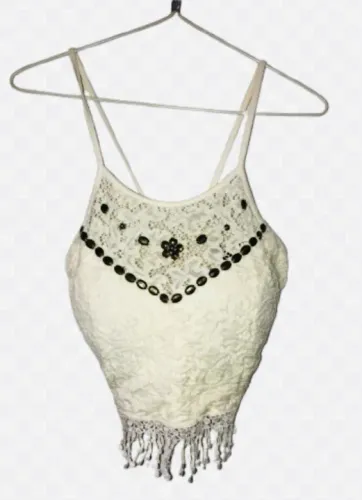 Top de renda com detalhes em pedrarias tam M