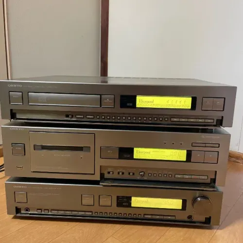CONJUNTO ONKYO TAPE DECK,CD PLAYER E RECEIVER AM/FM