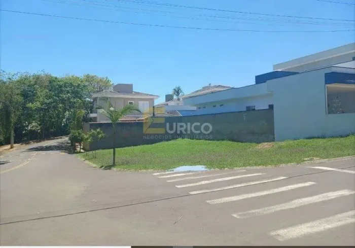 Terreno em Condomínio à venda no Condomínio Village Santa Clara em Valinhos/SP