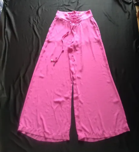 Calça pantalona