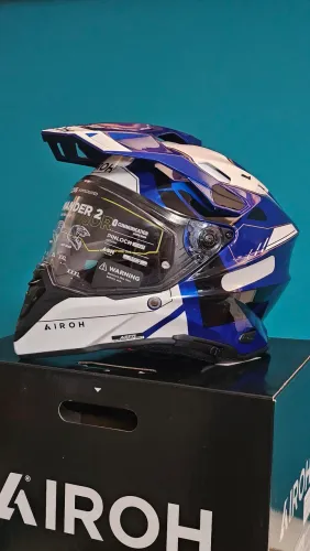 Capacete Airoh Commander 2