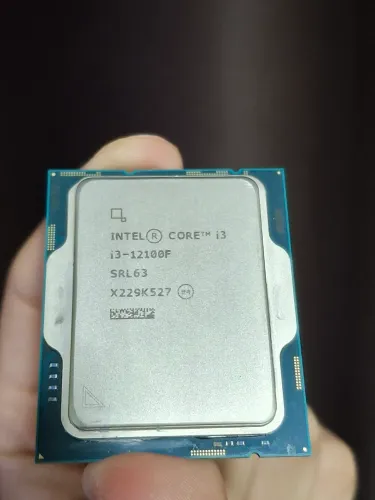 Processador Intel i3-12100f 