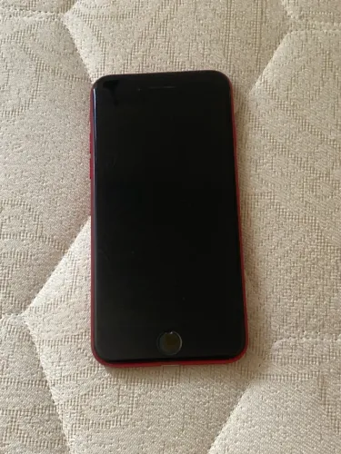 iPhone SE 2020 64gb vermelho