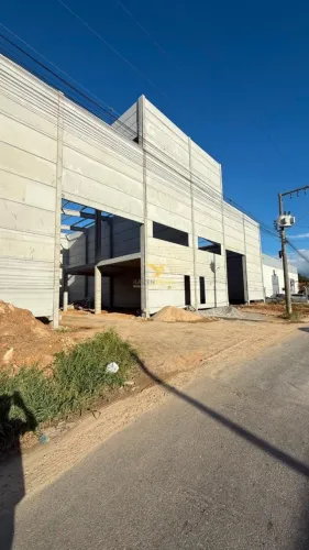 Galpão para locação com 550 m², localizado no bairro Aririú, em Palhoça - SC